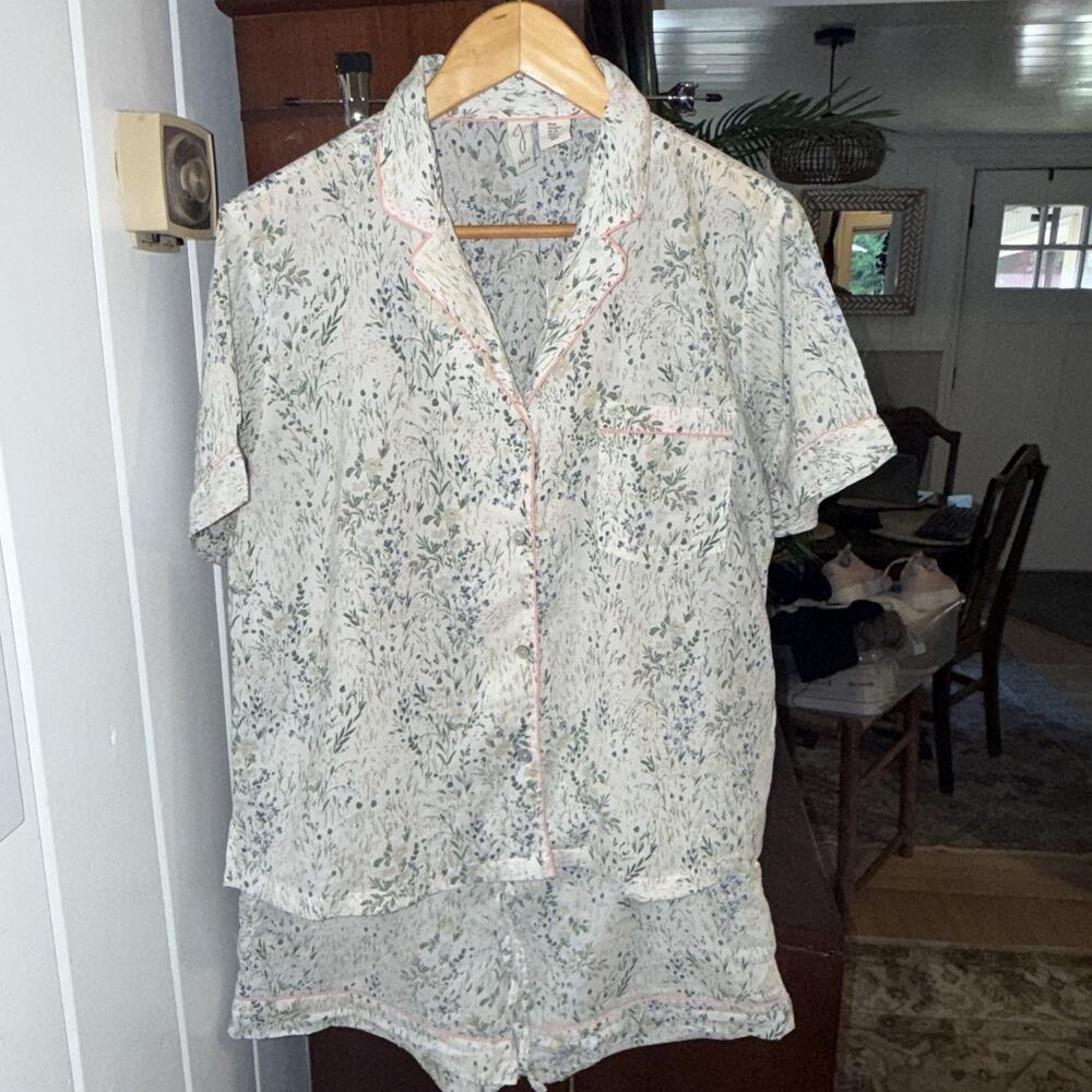 Joie Floral Pajama Set Womens [M] Short Sleeve Top Shorts Botanical Piping
